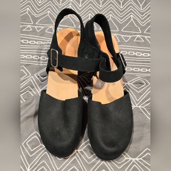 BRYR Emma Closed Toe High Heel In Black Size 11 - Picture 1 of 6